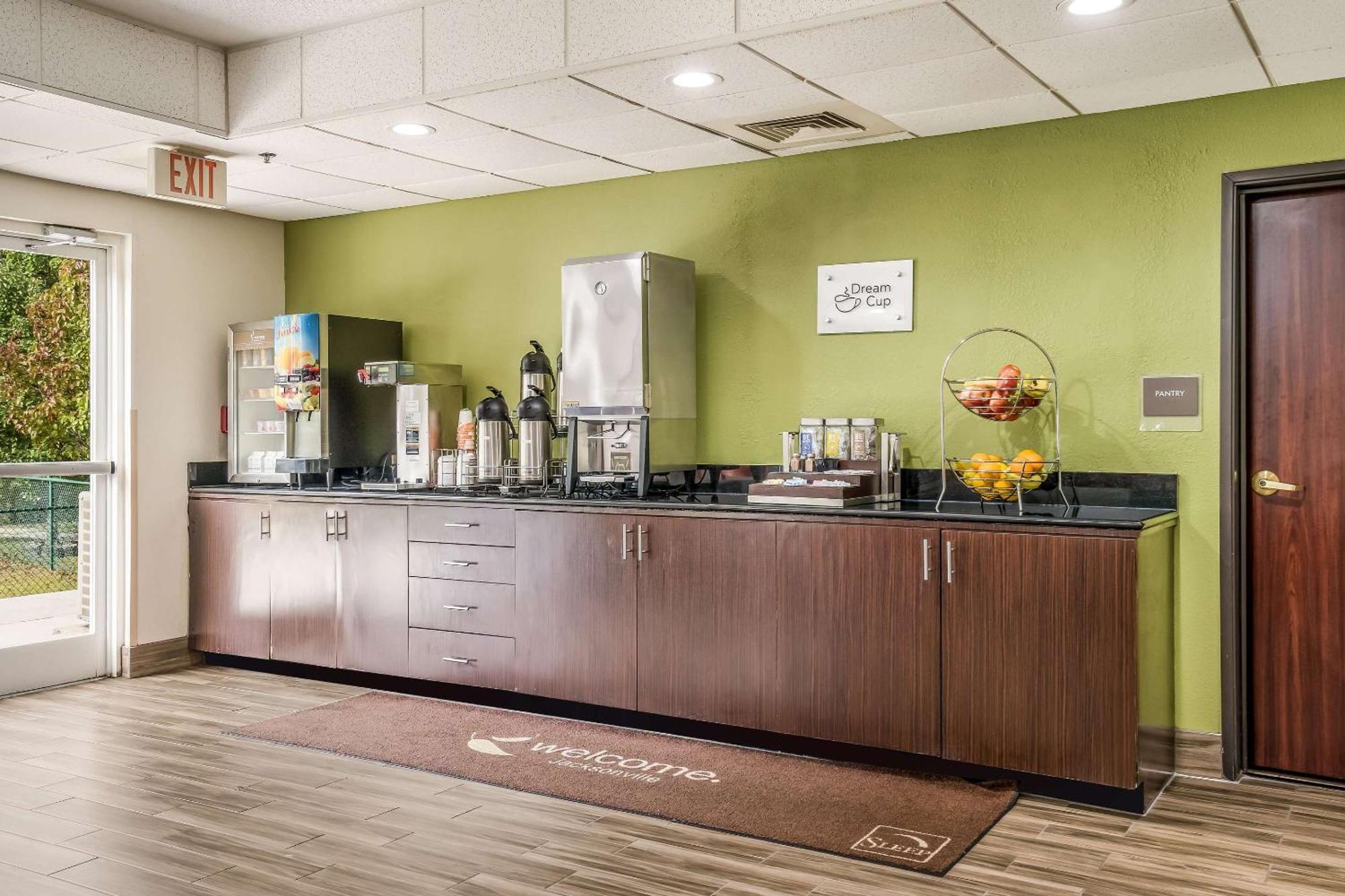Sleep Inn & Suites Jacksonville Near Camp Lejeune Экстерьер фото