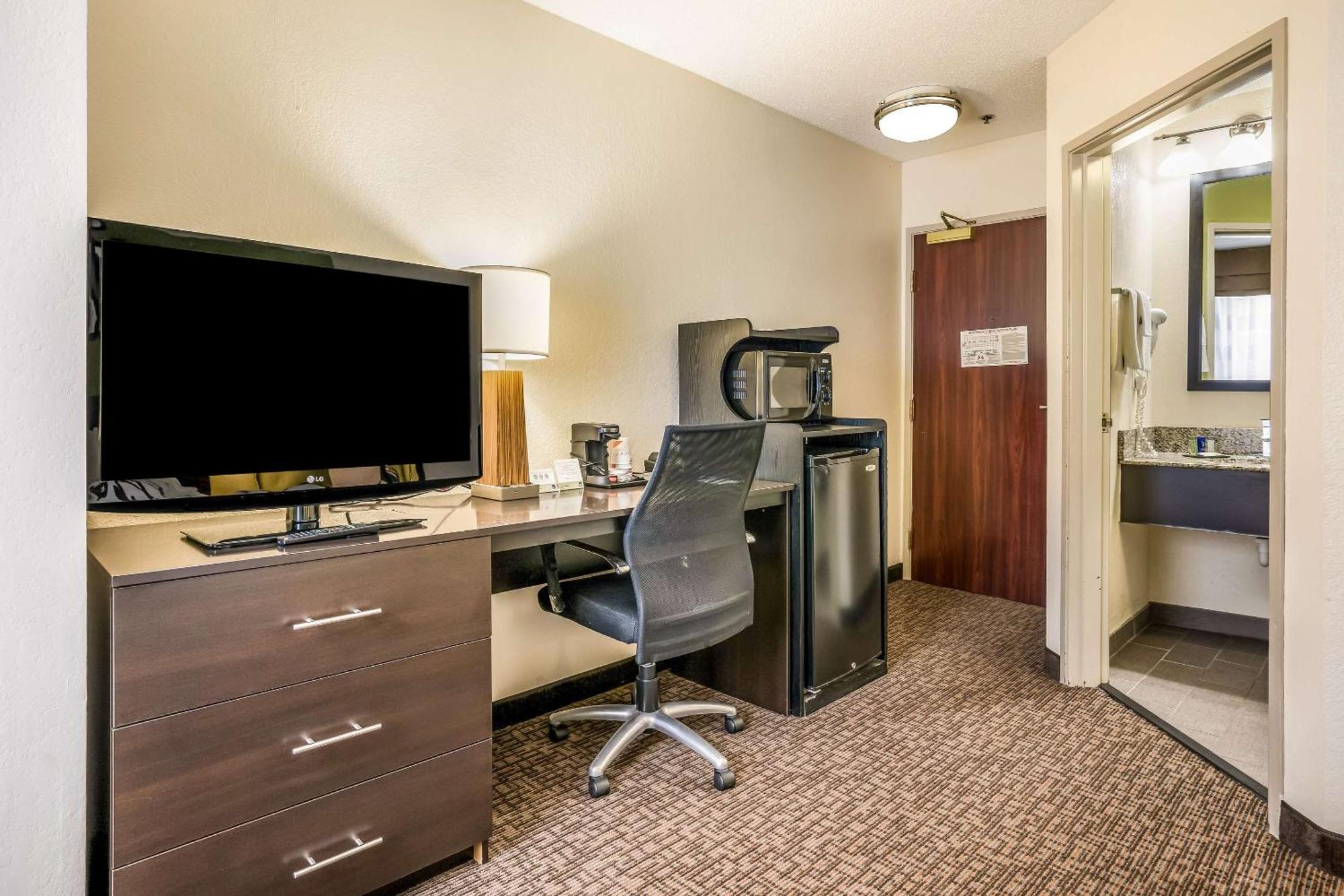 Sleep Inn & Suites Jacksonville Near Camp Lejeune Экстерьер фото